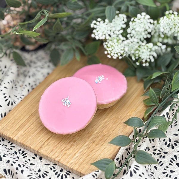 Bebeleivos, mansikka